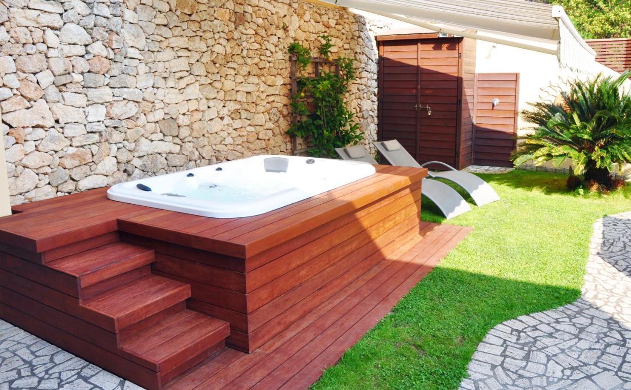 Una Spettacolare Vista Mare - Casa Con Jacuzzi Bergeggi Zewnętrze zdjęcie